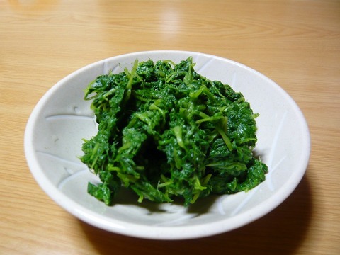 自家栽培の野沢菜一番間引き菜、とても美味しい。